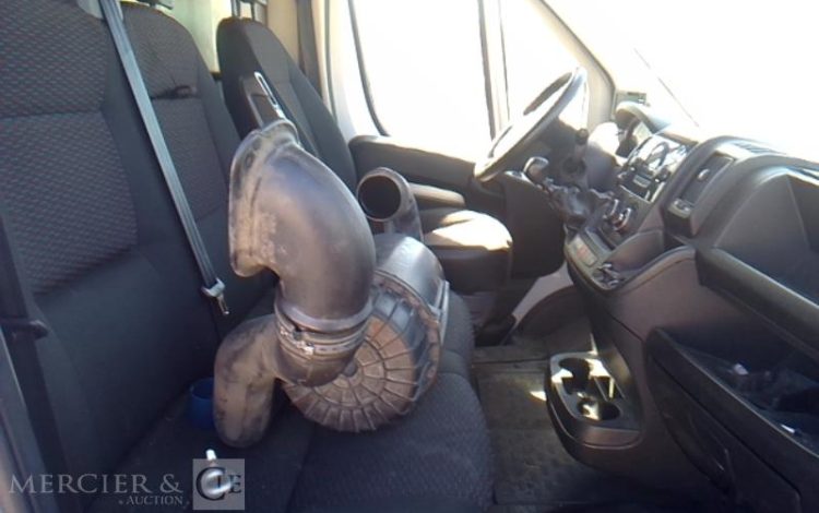 PEUGEOT BOXER CC L4 BLUEHDI 435 165 BVM6 Hayon  GC-811-ZN