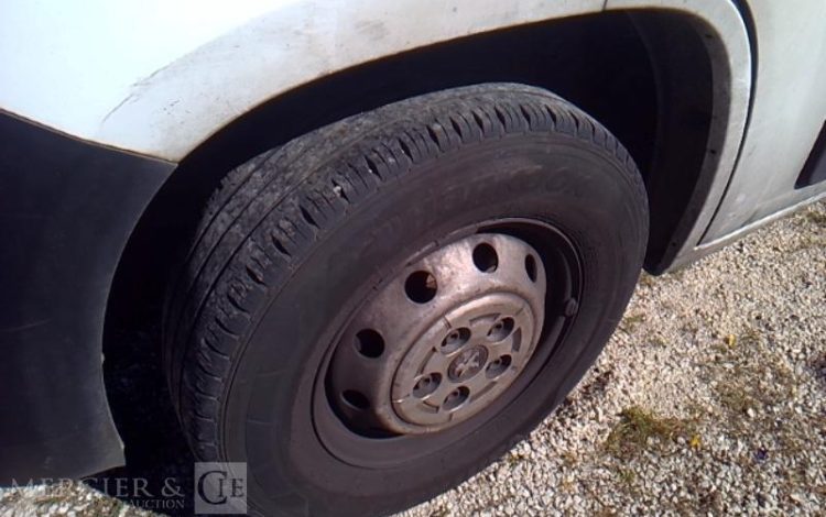 PEUGEOT BOXER CC L4 BLUEHDI 435 165 BVM6 Hayon  GC-811-ZN