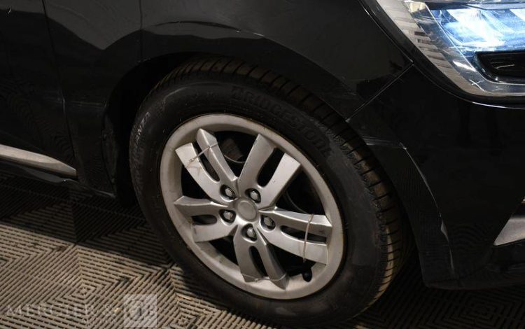 RENAULT CLIO V 1.6 E-TECH 140ch MHEV BUSINESS BVA NOIR GE-660-GB