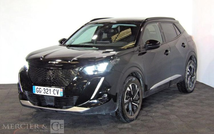 PEUGEOT 2008 ROADTRIP PURE TECH 130  GG-321-CV