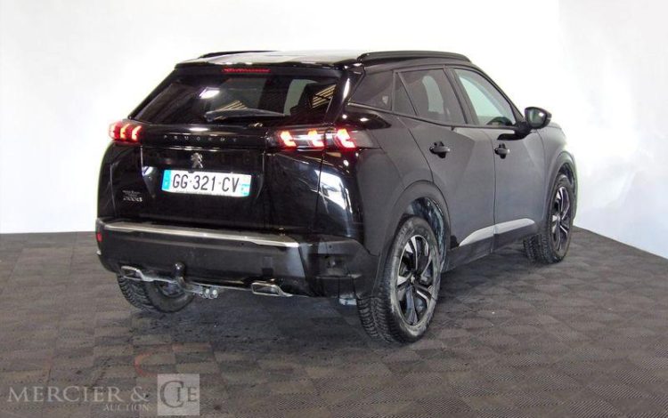 PEUGEOT 2008 ROADTRIP PURE TECH 130  GG-321-CV