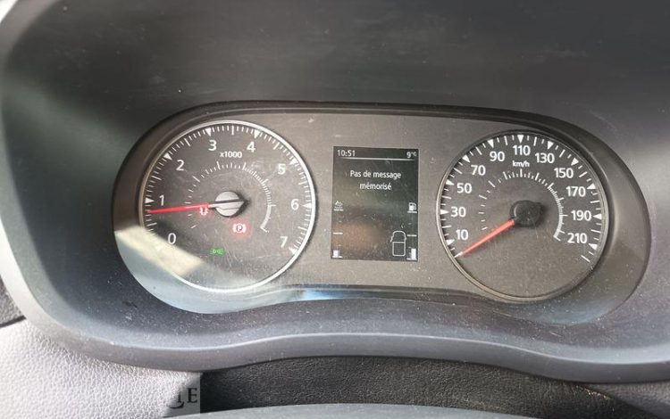 RENAULT MASTER L2H2  NACELLE KLUBB  KL32 – 12 METRES – DIESEL – 680 HEURES – ANNEE 2022 BLANC GG-770-QB