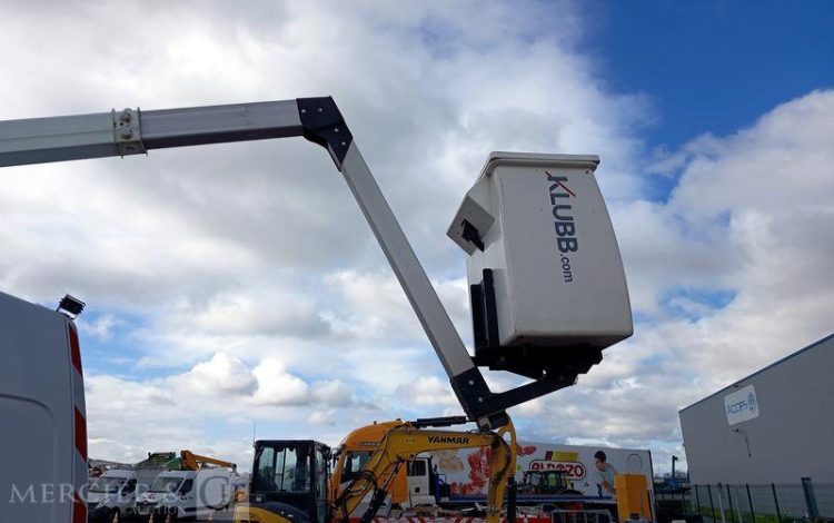 RENAULT MASTER L2H2  NACELLE KLUBB  KL32 – 12 METRES – DIESEL – 680 HEURES – ANNEE 2022 BLANC GG-770-QB