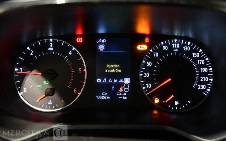 RENAULT CLIO V SOCIETE 1.5 BLUEDCI 100ch EVOLUTION REVERSIBLE BLANC GL-996-WA