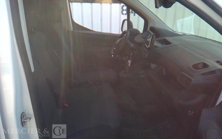 PEUGEOT PARTNER  GW-801-SK