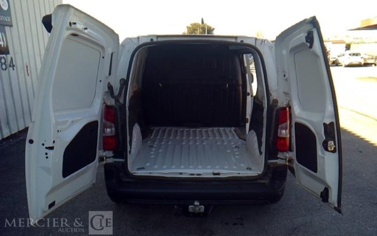 PEUGEOT PARTNER  GW-801-SK