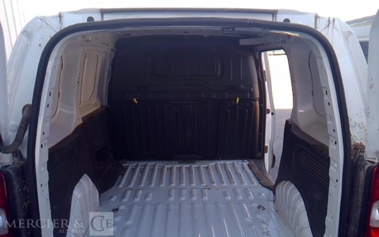 PEUGEOT PARTNER  GW-801-SK