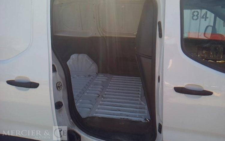 PEUGEOT PARTNER  GW-801-SK