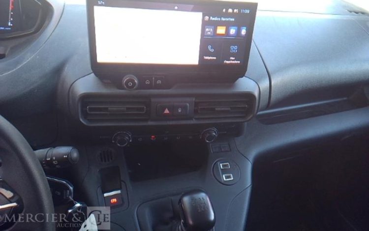 PEUGEOT PARTNER  GW-801-SK
