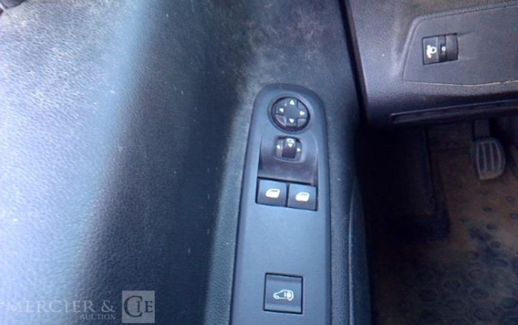 PEUGEOT PARTNER  GW-801-SK