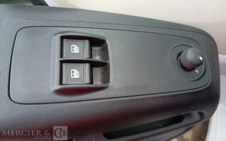 FIAT DUCATO PLATEAU 3.5 MAXI XL 2.2 180CH PACK TECHNO PREMIUM- 8904 KMS – ANNEE 2024 BLANC GX-276-YQ