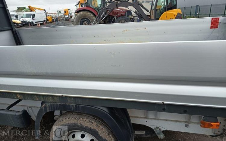 FIAT DUCATO PLATEAU 3.5 MAXI XL 2.2 180CH PACK TECHNO PREMIUM- 8904 KMS – ANNEE 2024 BLANC GX-276-YQ