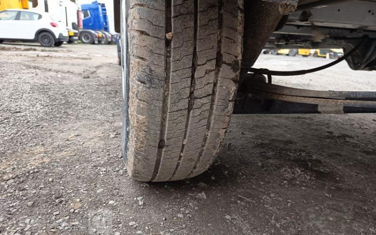 FIAT DUCATO PLATEAU 3.5 MAXI XL 2.2 180CH PACK TECHNO PREMIUM- 8904 KMS – ANNEE 2024 BLANC GX-276-YQ