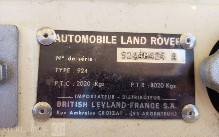 LAND ROVER LAND 88 2.2 Break  74CV – ESSENCE – 57138 KMS – ANNEE 1979 BLANC HJ-147-BT