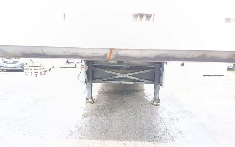 SCHMITZ SREM FRIGO 3 ESSIEUX GROUPE FROID CARRIER – POUR PIECES SANS CG  R047BCL