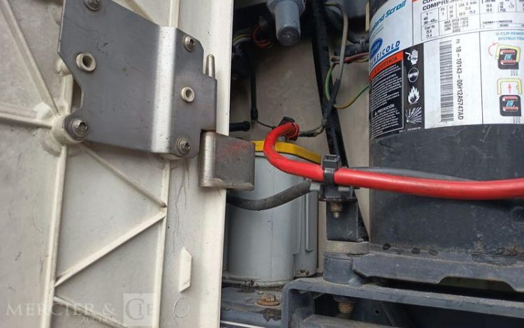 SCHMITZ SREM FRIGO 3 ESSIEUX GROUPE FROID CARRIER – POUR PIECES SANS CG  R0479BCL