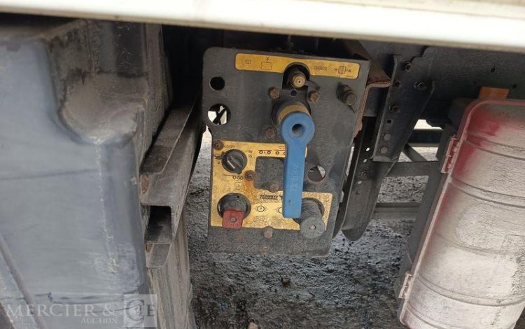 SCHMITZ SREM FRIGO 3 ESSIEUX GROUPE FROID CARRIER – POUR PIECES SANS CG  R0479BCL