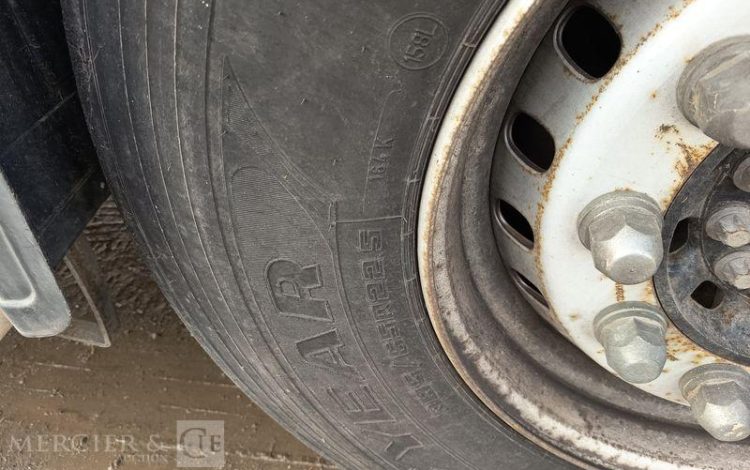 SCHMITZ SREM FRIGO 3 ESSIEUX GROUPE FROID CARRIER – POUR PIECES SANS CG  R047BCL