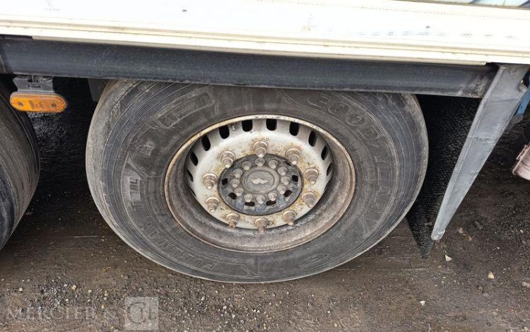 SCHMITZ SREM FRIGO 3 ESSIEUX GROUPE FROID CARRIER – POUR PIECES SANS CG  R047BCL