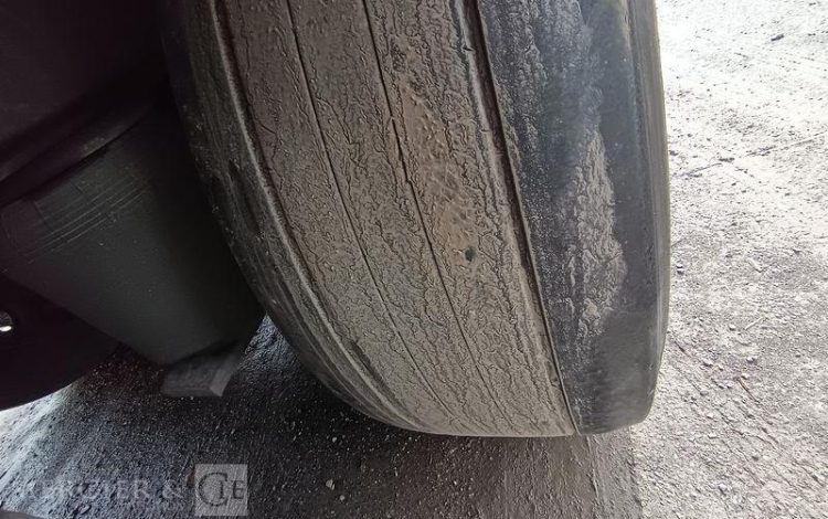 SCHMITZ SREM FRIGO 3 ESSIEUX GROUPE FROID CARRIER – POUR PIECES SANS CG  R047BCL