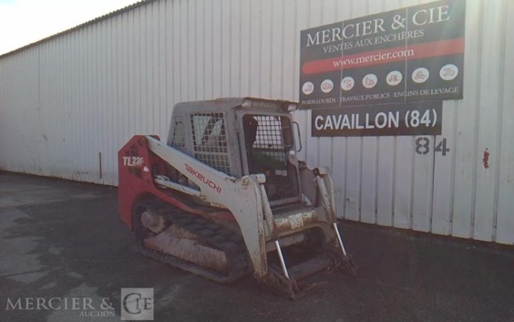 TAKEUCHI TAKEUCHI TL220 Moteur HS  TL220