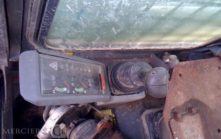 TAKEUCHI TAKEUCHI TL220 Moteur HS  TL220