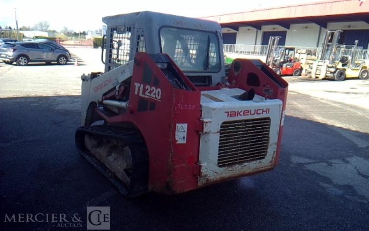 TAKEUCHI TAKEUCHI TL220 Moteur HS  TL220