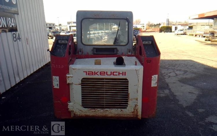 TAKEUCHI TAKEUCHI TL220 Moteur HS  TL220