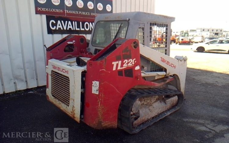 TAKEUCHI TAKEUCHI TL220 Moteur HS  TL220