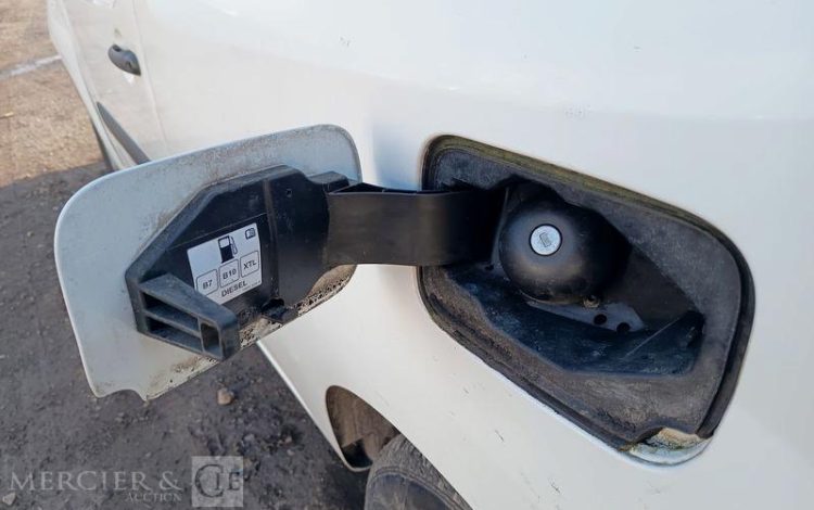 RENAULT KANGOO EXPRESS COMPACT GD CFT DCI 75 BLANC FM-672-LL