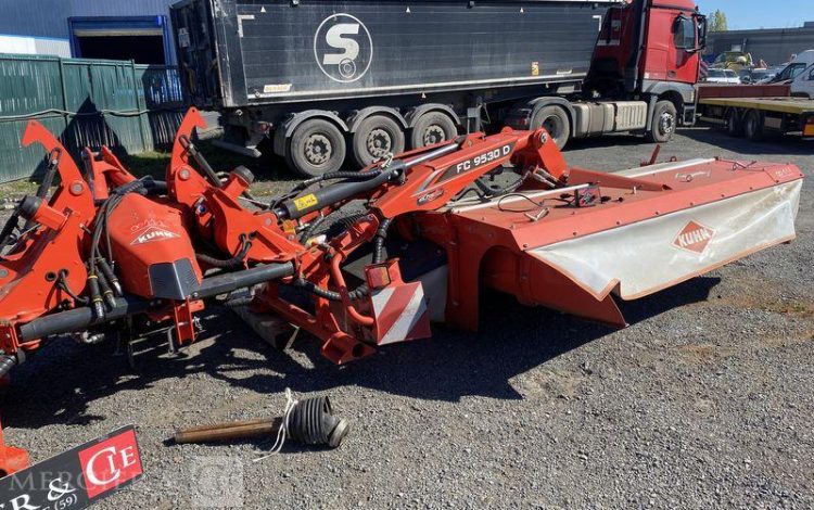 KUHN FAUCHEUSE CONDITIONNEUSE A DISQUE FC 9530D-FF – ANNEE 2021  111