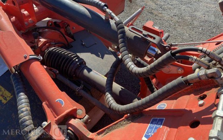KUHN FAUCHEUSE CONDITIONNEUSE A DISQUE FC 9530D-FF – ANNEE 2021  111