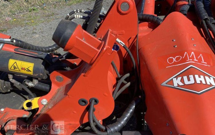 KUHN FAUCHEUSE CONDITIONNEUSE A DISQUE FC 9530D-FF – ANNEE 2021  111