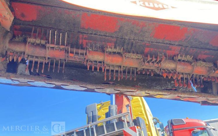 KUHN FAUCHEUSE CONDITIONNEUSE A DISQUE FC 9530D-FF – ANNEE 2021  111