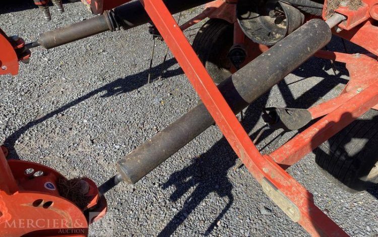 KUHN GIROFANEUR GF 8703 – ANNEE 2023  373