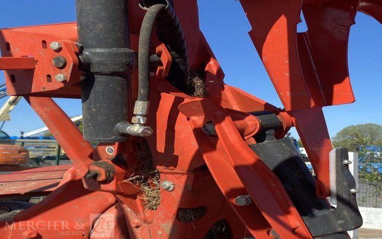 KUHN GIROFANEUR GF 8703 – ANNEE 2023  373