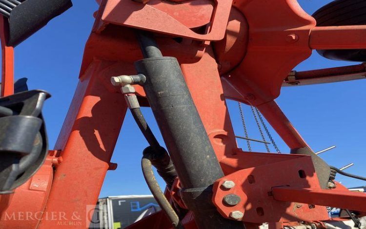 KUHN GIROFANEUR GF 8703 – ANNEE 2023  373