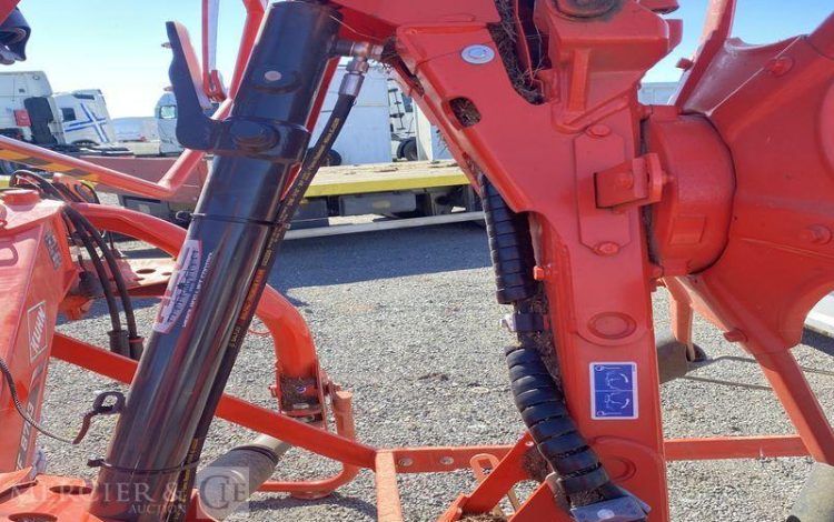 KUHN GIROFANEUR GF 8703 – ANNEE 2023  373