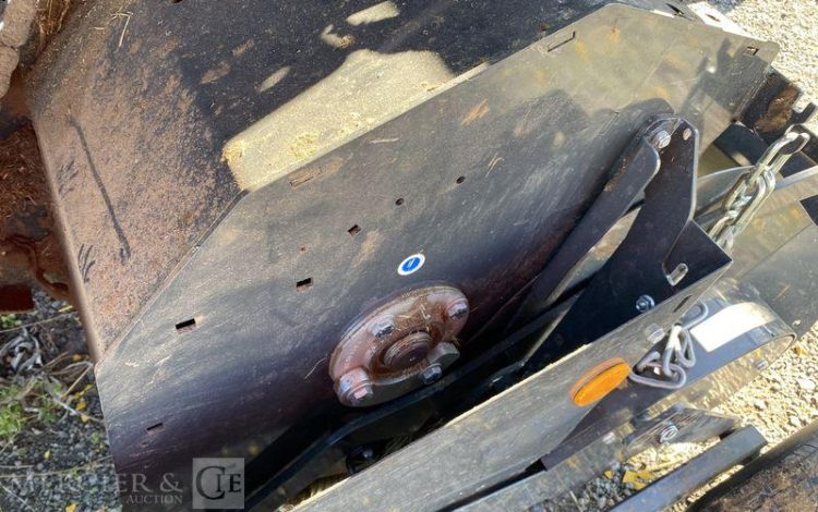 KUHN PRESSE A BALLE RONDE CHAMBRE VARIABLE VB 3160 OF – ANNEE 2021  733