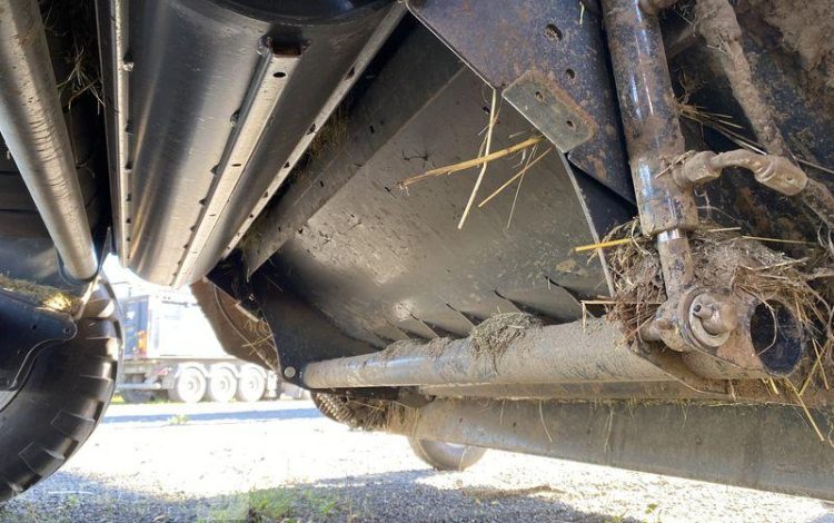 KUHN PRESSE A BALLE RONDE CHAMBRE VARIABLE VB 3160 OF – ANNEE 2021  733