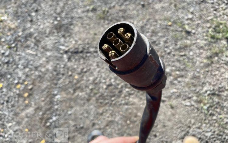 KUHN PRESSE A BALLE RONDE CHAMBRE VARIABLE VB 3160 OF – ANNEE 2021  733