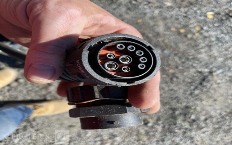 KUHN PRESSE A BALLE RONDE CHAMBRE VARIABLE VB 3160 OF – ANNEE 2021  733