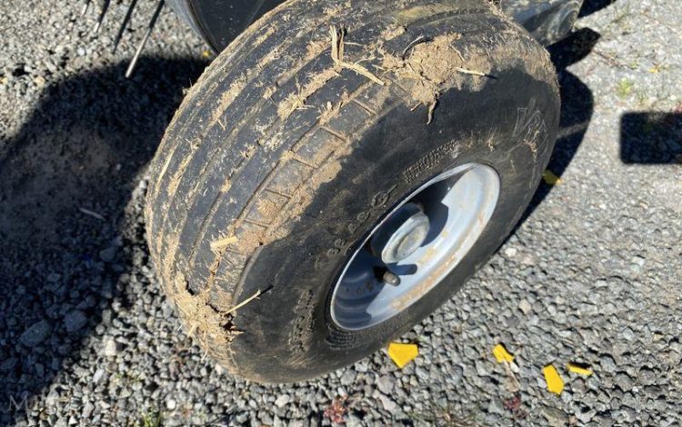 KUHN PRESSE A BALLE RONDE CHAMBRE VARIABLE VB 3160 OF – ANNEE 2021  733