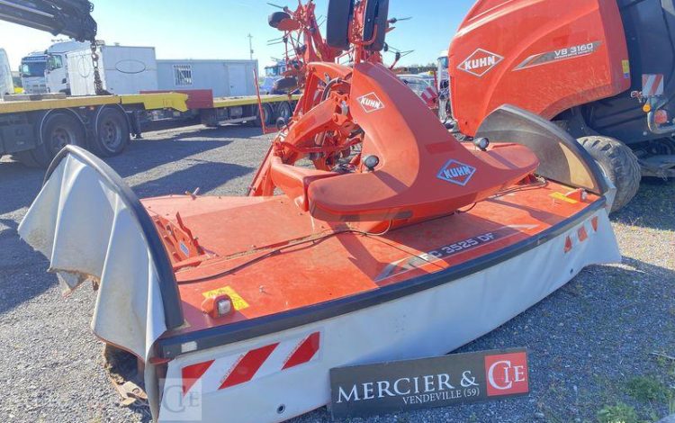 KUHN FAUCHEUSE CONDITIONNEUSE A DISQUES FRONTALE FC3525DF-FF – ANNEE 2021  828