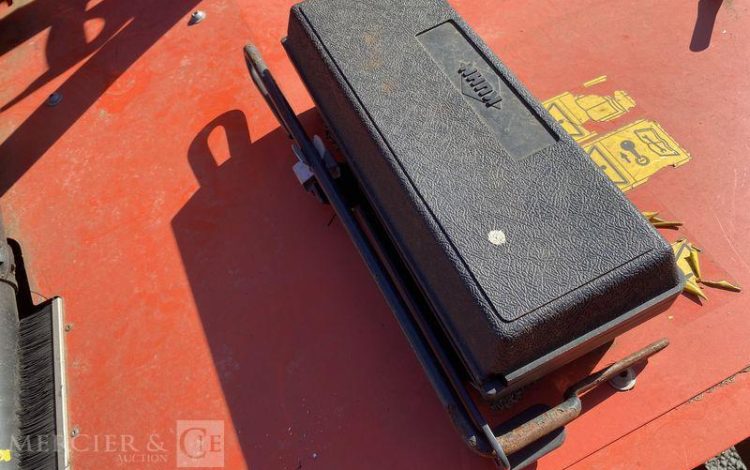 KUHN FAUCHEUSE CONDITIONNEUSE A DISQUES FRONTALE FC3525DF-FF – ANNEE 2021  828