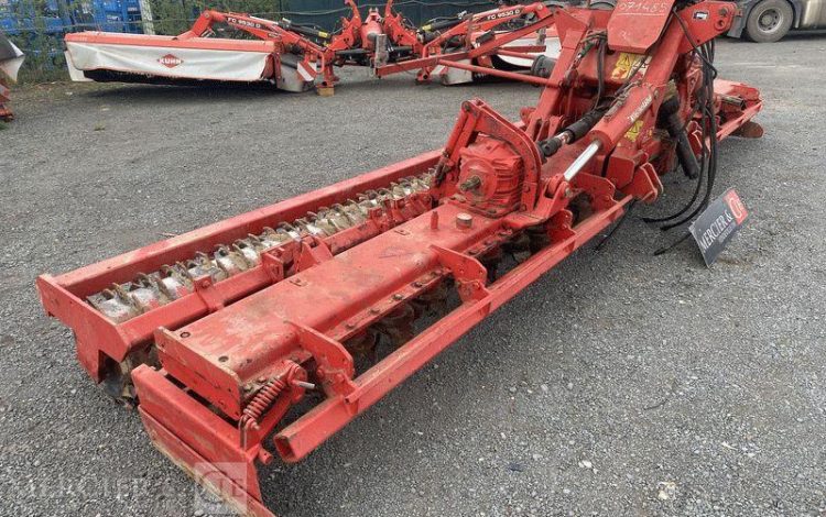 KVERNELAND HERSE ROTATIVE HYDRAULIQUE – LARGEUR 6M  71485