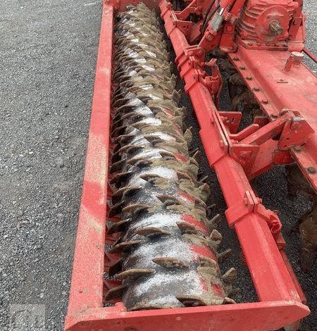 KVERNELAND HERSE ROTATIVE HYDRAULIQUE – LARGEUR 6M  71485