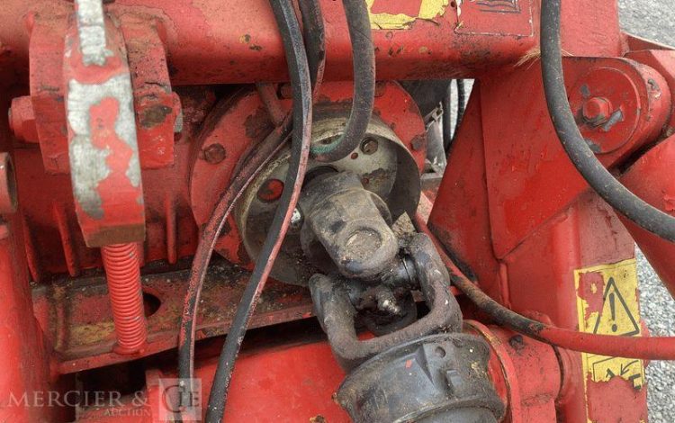 KVERNELAND HERSE ROTATIVE HYDRAULIQUE – LARGEUR 6M  71485