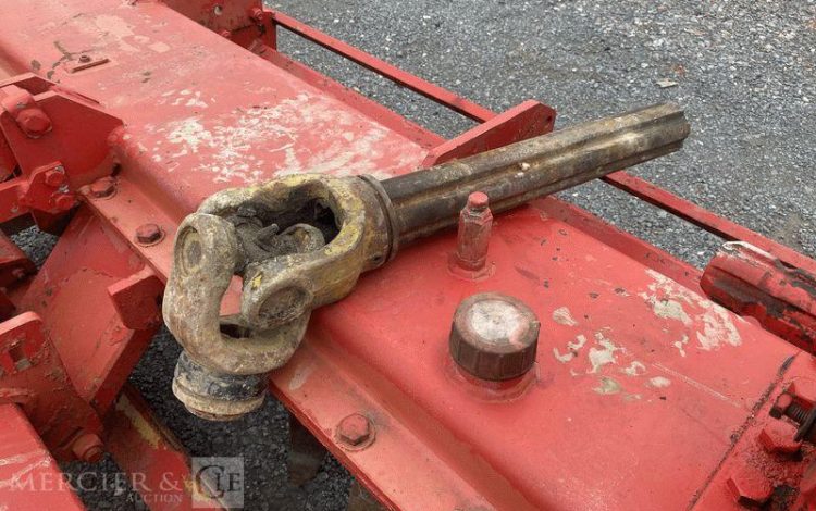 KVERNELAND HERSE ROTATIVE HYDRAULIQUE – LARGEUR 6M  71485