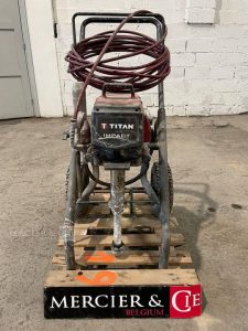 TITAN 1040  AIR010583